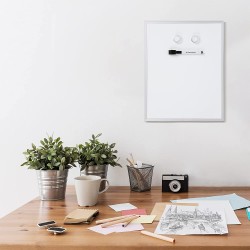 Outlet Amazon Basics Magnetyczna tablica suchościeralna 27,9x35,6cm