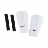 Ochraniacze piłkarskie Nike J Guard CE SP2162100 białe rozmiar M