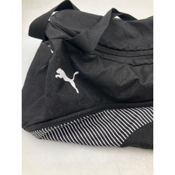 Outlet Puma duża sportowa torba poliester logo 59 x 25 x 31 cm czarny OPIS