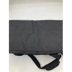 Outlet Puma duża sportowa torba poliester logo 59 x 25 x 31 cm czarny OPIS