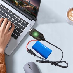 Outlet USB Ładowarka SM-3P 7,4V 2S LiPo z LED do akumulatorów RC Czarna