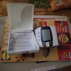 Outlet Ciśnieniomierz nadgarstkowy elektroniczny Omron RS4 HEM-6181-E