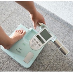 Outlet Waga z analizą składu ciała Omron BF511 tłuszcz mięśnie BMI 150KG