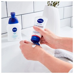 Nivea Naprawczy Krem do Rąk 3 w 1 75 ml