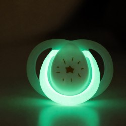 Smoczek Tommee Tippee ortodontyczny symetryczny silikon 0+ 3szt