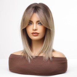 Outlet HAIRCUBE Peruka ciemny blond syntetyczna średniej długości z grzywką