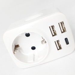 Outlet Adapter Wtyczki Podróżnej Wtyk USA-EU 3xUSB + 1xUSB-C Biały