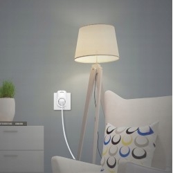 Outlet Gniazdko Tenda SP3 BeliWiFi białe z wyłącznikiem na przycisk światło