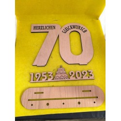 Giftota Oryginalna drewniana tabliczka 2023 na 70 urodziny akcesoria