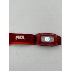 Outlet Latarka czołowa czerwona Petzl 300 lm zasięg 35m LED OPIS