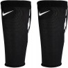 Outlet Opaska podtrzymująca Nike Guard Lock Elite Sleeve rozmiar M czarny