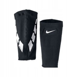 Outlet Opaska podtrzymująca Nike Guard Lock Elite Sleeve rozmiar M czarny