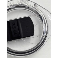 Outlet Kubek Termiczny Camelbak Tumbler pojemność 600ml antypoślizgowy OPIS