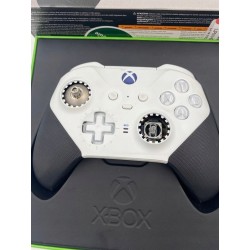 Outlet Gamepad Bezprzewodowy kontroler Xbox Elite Series 2 Core Biały OPIS