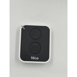 Outlet Pilot Nice 433,92 MHz ERA FLOR dioda LED szeroka kompatybilność