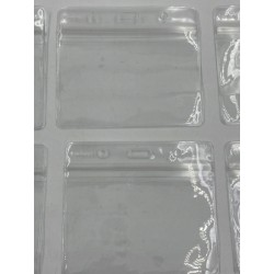 Fushing 100 szt. przezroczystych plastikowych poziomych identyfikatorów