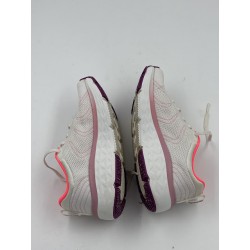 Buty treningowe Skechers Max Cushioning Delta 36