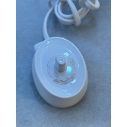 Outlet Szczoteczka elektryczna Oral-B Smart 4 4500 czujnik nacisku OPIS