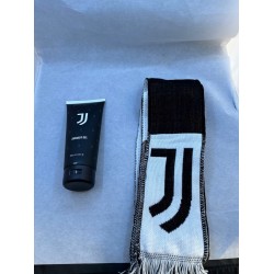 JUVENTUS Męskie pudełko upominkowe żel pod prysznic 200 ml + szalik OPIS