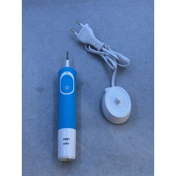 Outlet Szczoteczka elektryczna Oral-B 170 CrossAction regulacja prędkości