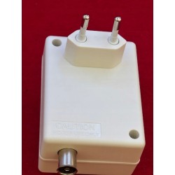 Outlet Wzmacniacz antenowy do dwóch urządzeń 3W częstotliwość: 47 - 862 MHz