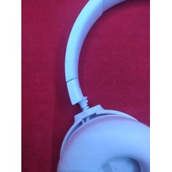 Outlet Słuchawki bezprzewodowe nauszne JBL Tune 670NC biała kolorystyka BT