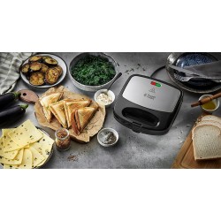 Outlet Opiekacz Russell Hobbs 24540-56 czarny 760 W idealne do kuchni