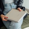 Dziennik Kokonote Misty Gray 2024-2025 Planer biurkowy 8,3x 9,8cala 21x25cm