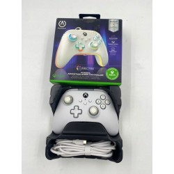 Outlet PowerA PC/XS Pad Advantage Lumectra biały i taśma LED RGB OPIS