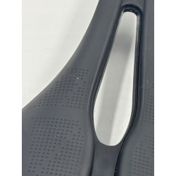 Siodełko Selle Italia Novus Evo Boost Superflow 145 mm pokrycie Soft-Tek