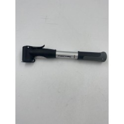 Z7159 POMPKA ROWEROWA RĘCZNA AV/DV/SV Z MANOMETREM DUAL-HEAD 7BAR OPIS