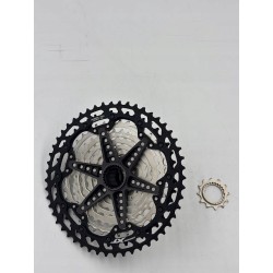 Outlet Kaseta Shimano CS-M8100 FREEHUB 12 rzędów gęste zestopniowanie