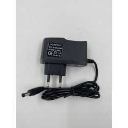 Outlet Zasilacz sieciowy 220V do 6V DC 2 A ze złączem 2,5x5,5mm OPIS