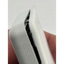 USZKODZONY Powerbank Belkin pojemność 5000 mAh biały 3.0 A max 10 W