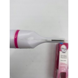 Outlet TEMPO DI SALDI Golarka elektryczna do twarzy i okolic bikini OPIS