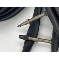 Outlet Hutchinson SNC 2 dętki Road Standard SV/48 mm czarny 700 x20-25 OPIS