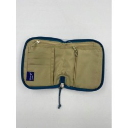 Portfel materiałowy solidny turystyczny Deuter ZIP Wallet Atlantic OPIS