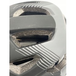 Outlet Kask rowerowy regulowany LED z tyłu DUNLOP rozmiar M czarny OPIS