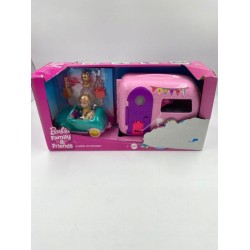Zabawka Barbie Zestaw do zabawy z przyczepą kempingową i samochodem OPIS