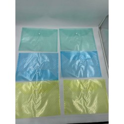 Zestaw 10 kolorowych plastikowych teczek A4 z zatrzaskiem na dokumenty OPIS