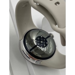 Smartwatch Google Pixel Watch 2 z Fitbit i Google monitor pracy serca