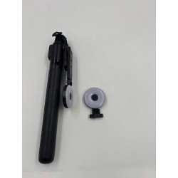 Outlet Z17 kijek do selfie ze zintegrowanym statywem + podświetlenie