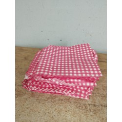 Outlet Papierowe serwetki Talking Tables 33x33 cm w czerwoną kratkę 100