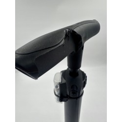 Outlet Pompka ręczna Dansi z manometrem czarny