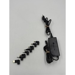 Outlet Automatyczna uniwersalna ładowarka sieciowa do laptopa moc 70 W OPIS