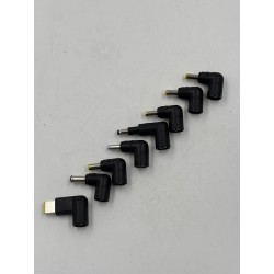 Outlet Automatyczna uniwersalna ładowarka sieciowa do laptopa moc 70 W OPIS