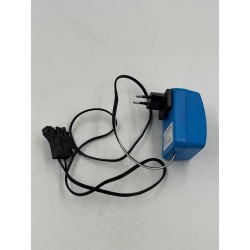Outlet Ładowarka dla pojazdów z napędem Peg Perego 110027 12V 0.85A EN55022