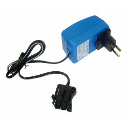 Outlet Ładowarka dla pojazdów z napędem Peg Perego 110027 12V 0.85A EN55022