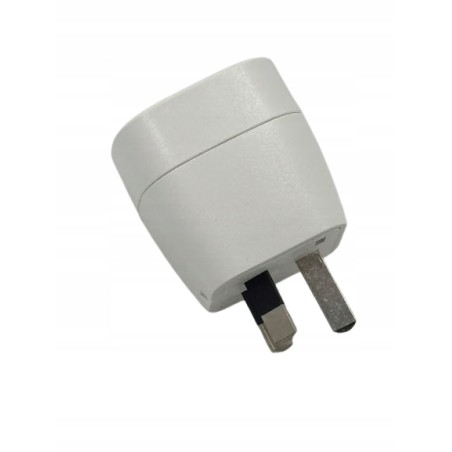 Outlet Adapter podróżny z Europy do Wielkiej Brytanii 10A/250 V uniwersalny
