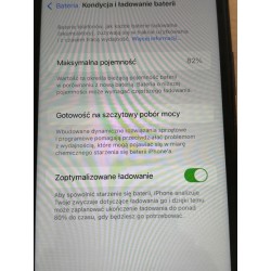 Outlet Smartfon Apple iPhone 11 4 GB / 64 GB 4G LTE czarny 6.1" bat 82 %